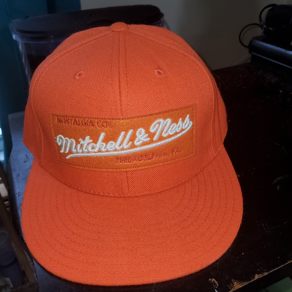 Mitchell And Ness  block logo cap